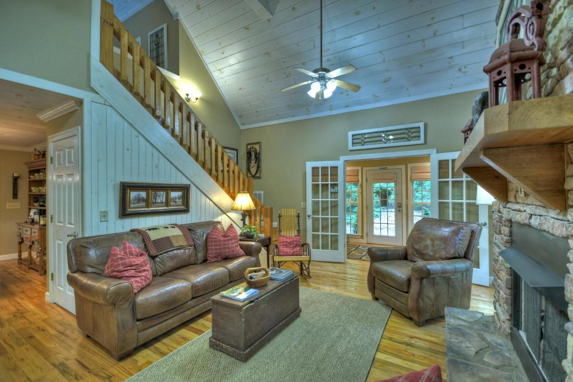 Southern Living Cottage Cozy Up By The Fire Relax On The Porch And Enjoy Peaceful Surroundings 블루리지 외부 사진